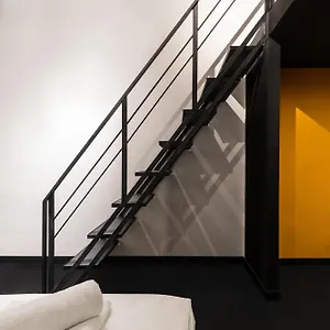 Globe Runner Hotel&hostel Hostel